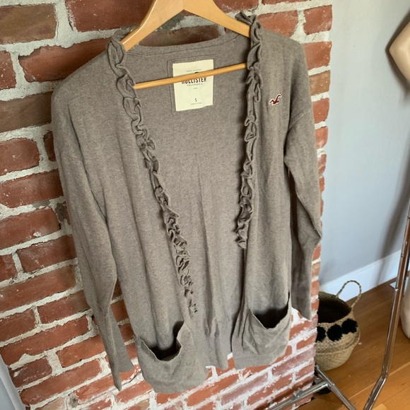 Hollister Co boyfriend sweater w ruffle S - Picture 2 of 4